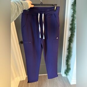 Nwt figs scrub bottoms